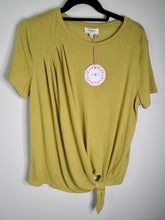 Load image into Gallery viewer, Loose Fit Knot Round Neck Top