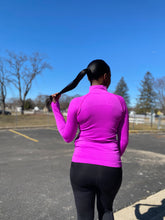 Load image into Gallery viewer, Nothing Less Seamless Pullover