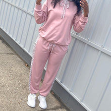 Load image into Gallery viewer, Chill Jogger Pants