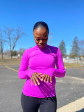 Load image into Gallery viewer, Nothing Less Seamless Pullover