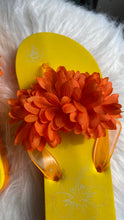 Load image into Gallery viewer, Y2K floral thong flip-flops
