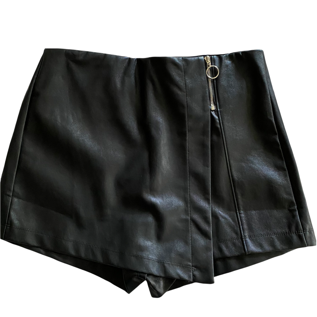 Peru Black Skort